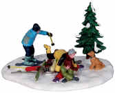 Ski Pile-up - 23958